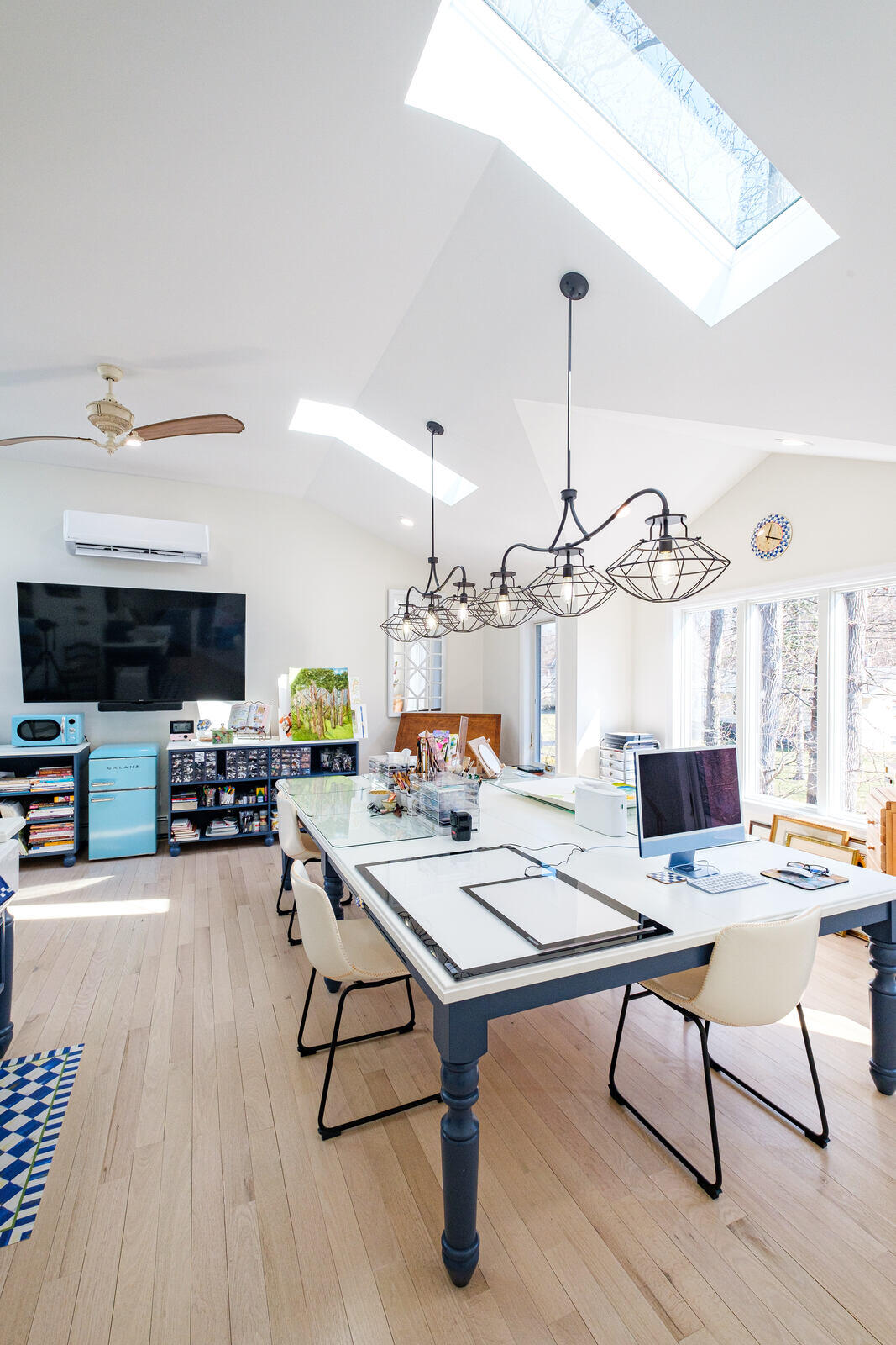 home-remodel-work-desk-in-living-room-new-jersey