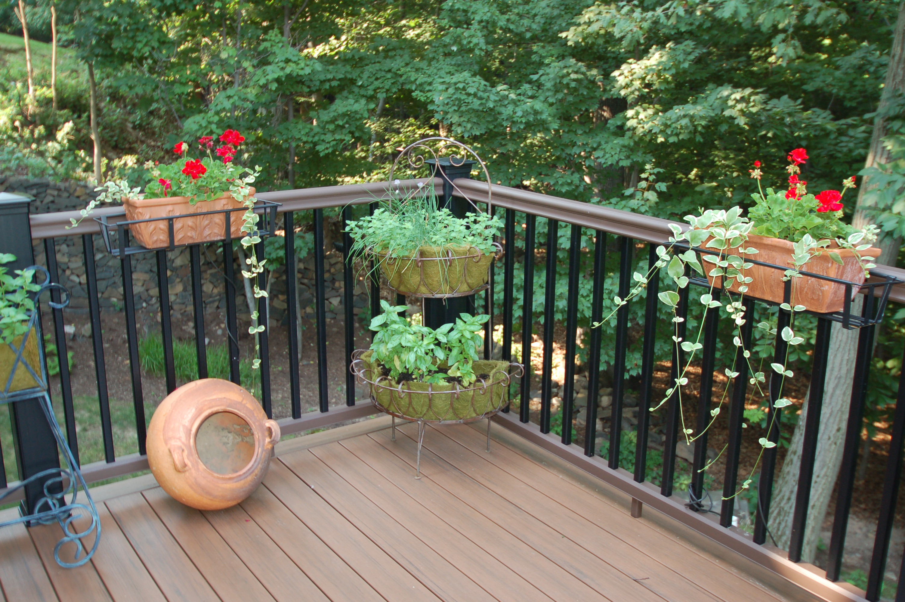 Cedar-Grove-Deck-1a
