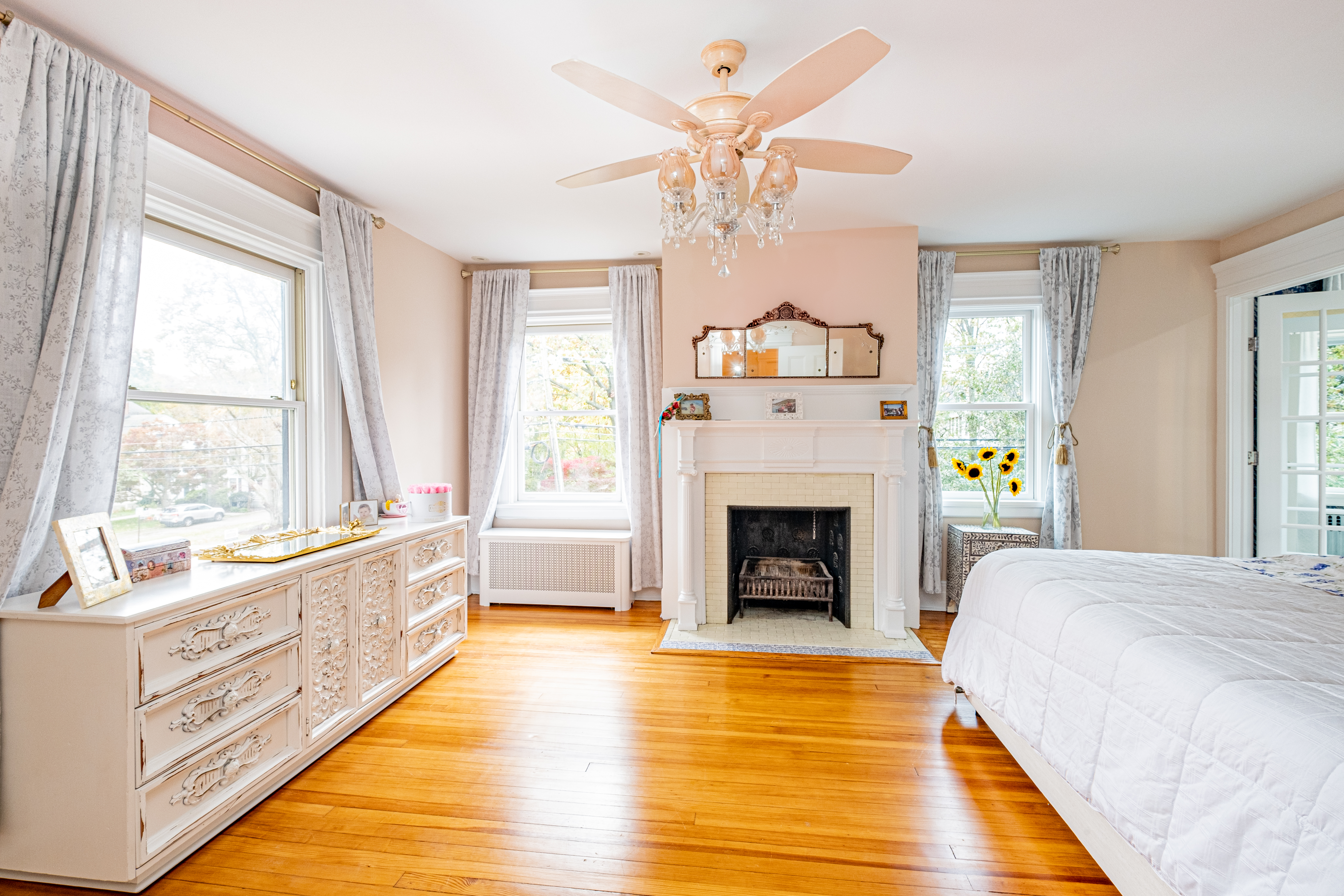 2nd-floor-bedroom-fireplace-1